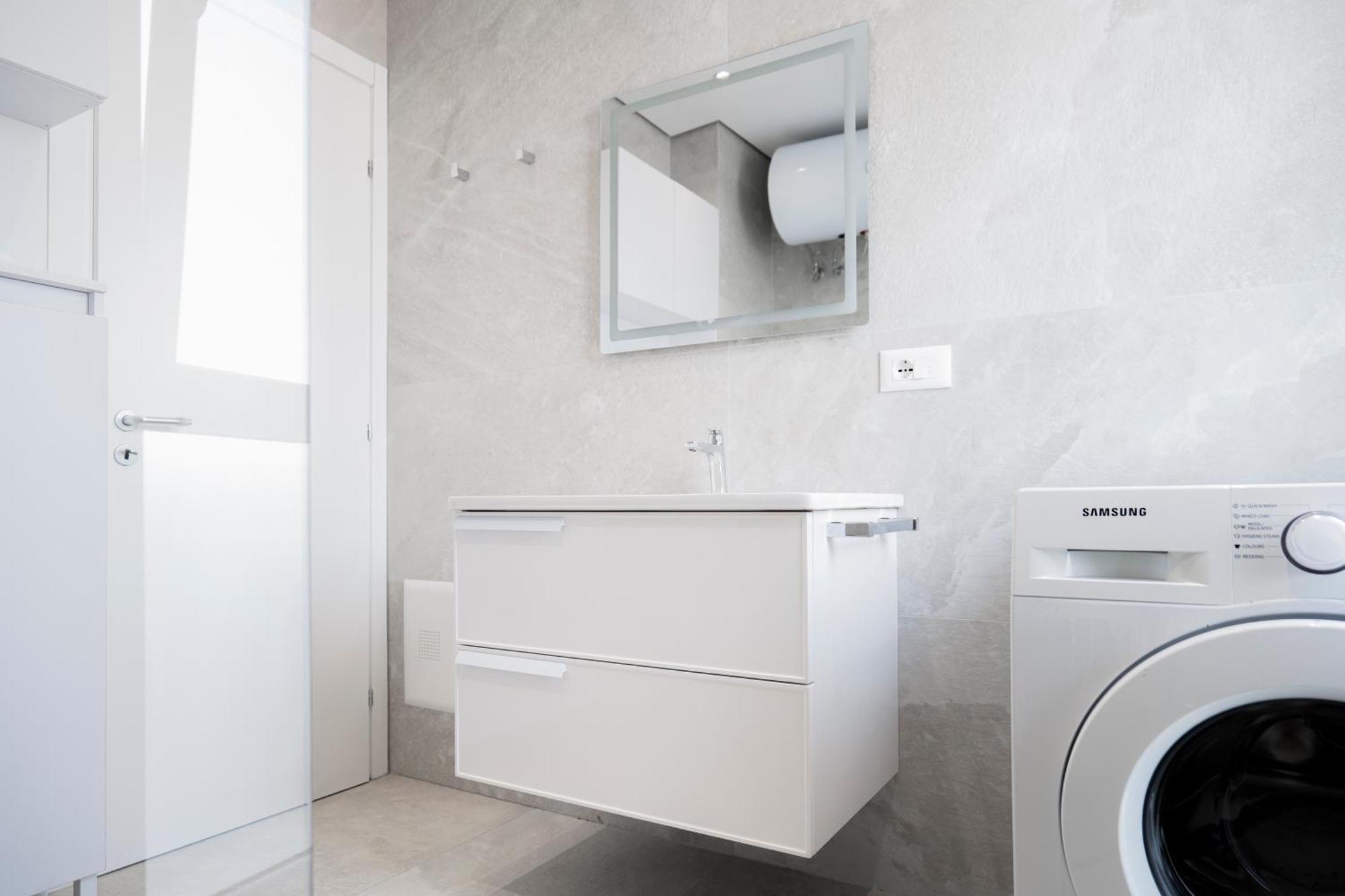 Muz Studios Тирана Экстерьер фото