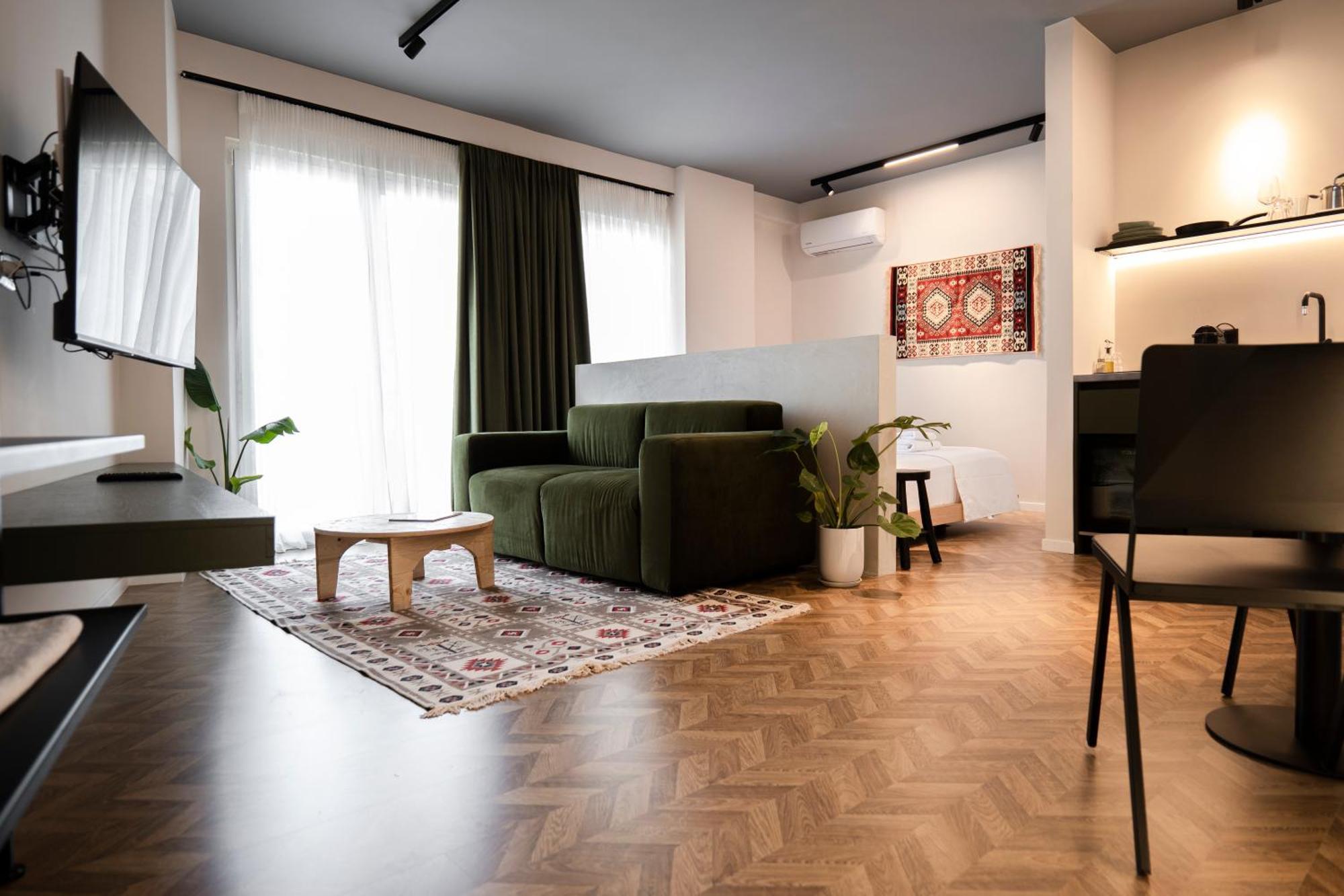 Muz Studios Тирана Экстерьер фото