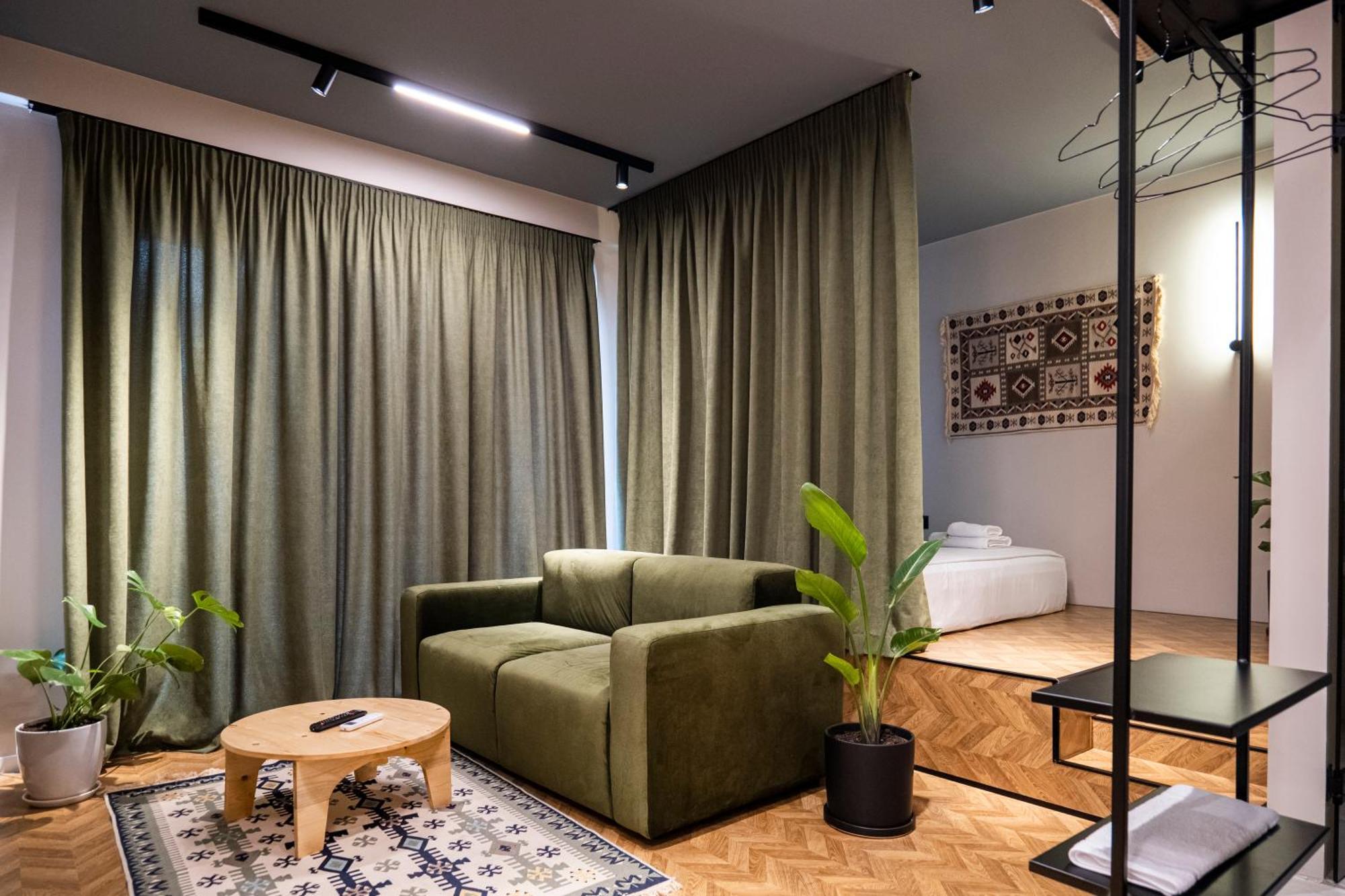 Muz Studios Тирана Экстерьер фото